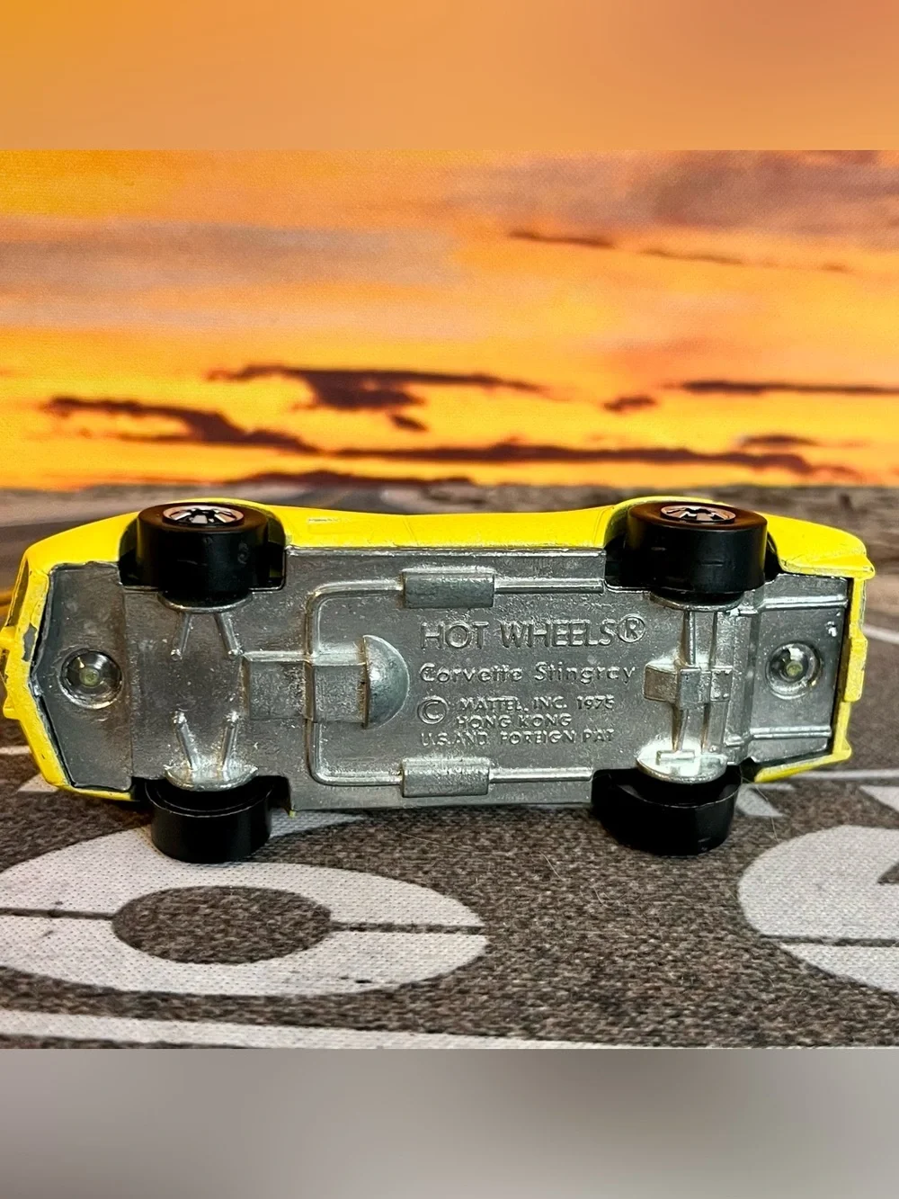 Hot Wheels 1975 Blackwall Corvette Stingray Yellow Ribbon Hong Kong